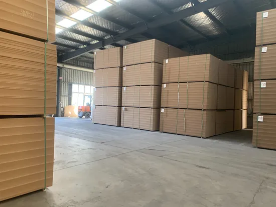 Modern Flooring Building Material Big Wood Floor Tiles AC4 E1 Grade HDF Oak German Technology Waterproof 8mm 12mm Laminate Flooring Covering for Shipping Mall 